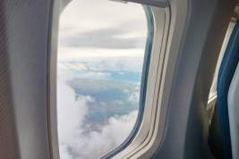 Пилоты направлявшегося в Пулково самолета заметили в небе неопознанный объект
