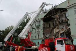 По факту обрушения стены жилого дома в Орле возбуждено уголовное дело