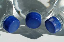 Покупателю петербургской «Пятерочки» продали санитайзер для персонала под видом детской питьевой воды