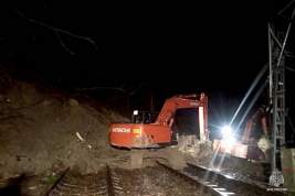 Последствия схода селя в Сочи устранены, железнодорожное сообщение полностью восстановлено
