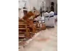 Появилось видео с места взрывов в христианских церквях Шри-Ланки