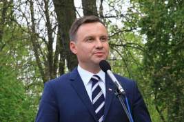 Президент Польши Дуда оговорился и поблагодарил российских военных за героизм