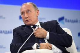 Путин купил мороженое на МАКС-2021 и понаблюдал за полётами