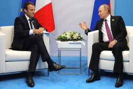 Путин обсудил с Макроном ситуацию в Нагорном Карабахе