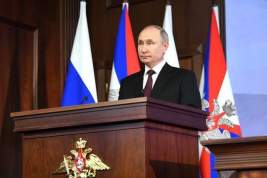 Путин подписал закон о пожизненном сенаторстве экс-президента