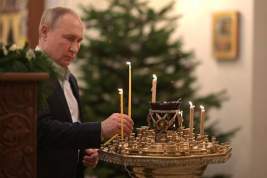 Путин встретил Рождество в Ново-Огарёво и принял участие в праздничном богослужении