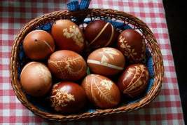 Россиянам назвали безопасный срок хранения пасхальных яиц