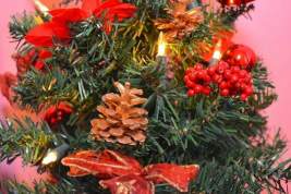 Россиянам раскрыли опасность искусственной новогодней ели