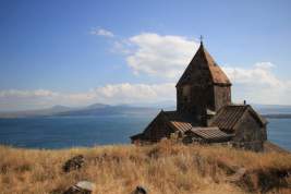 Россияне заинтересовались летним отдыхом в Армении