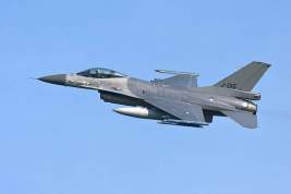 Румыния профинансирует обучение украинских лётчиков пилотированию F-16
