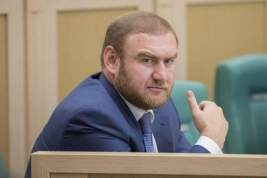 Сенатор Арашуков был задержан в зале заседаний Совета Федерации