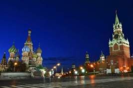 Шёпот и слухи: Московский Кремль станет новым чудом света, в Москве появится Биг-Бен, а в Лондоне — храм Василия Блаженного