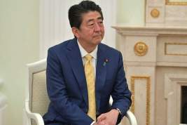 СМИ: Иран намерен просить Абэ о посредничестве в переговорах с США о смягчении санкций