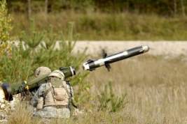 СМИ сообщили о доставленных на Украину из США противотанковых ракетах Javelin