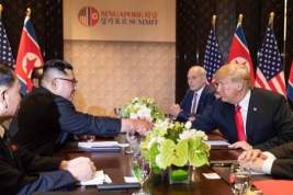 СМИ сообщили о поиске места для новой встречи Трампа и Ким Чен Ына