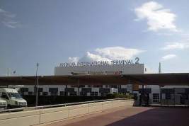 Сотни россиян застряли в аэропорту Антальи почти на сутки