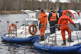 Спасатели на льду – более 20 судов на воздушной подушке будут патрулировать столичные водоемы зимой