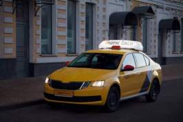 Таксисты пожаловались в ФАС на сделку «Яндекс.Такси» по покупке активов «Везёт»