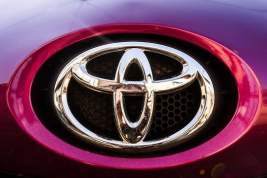 Toyota оснастит свои электрокары фейковыми элементами управления
