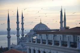 Туроператоры стали требовать у россиян доплаты за купленные путёвки в Турцию