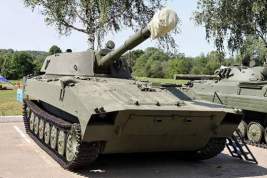 Украинские военные готовят технику для массированного артиллерийского удара по Донбассу