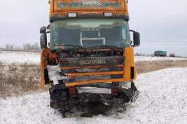 В аварии с грузовиком в Оренбуржье погибли четыре человека