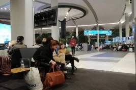 В аэропортах турецких курортов и Стамбула рейсы массово задерживают из-за непогоды