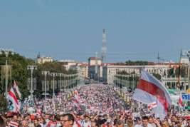 В Белоруссии объяснили использование спецсредств против протестующих