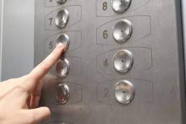 В Госдуме предрекли провал плану по замене лифтов