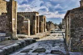 В Помпеях археологи нашли уличный киоск с остатками пищи