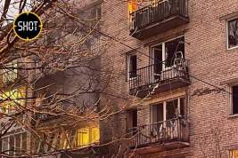 В пятиэтажку на Пискаревском проспекте в Санкт-Петербурге врезался беспилотник: жильцы эвакуированы
