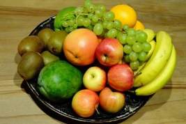 В России разрабатывают портативный прибор для определения химикатов в овощах и фруктах