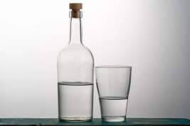В России зафиксирован рост спроса на крепкий алкоголь в больших бутылках