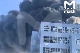 В Шахтах горит полиэфирный завод «Авангард»: есть пострадавшие