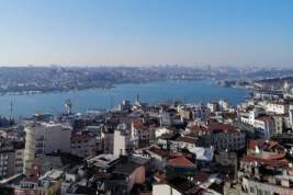 В Стамбуле начали сносить способные обрушиться здания
