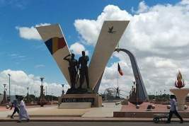 В столице Чада военные направились к президентскому дворцу