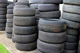 В Тульской области задержали порезавшего шины у 75 машин мужчину