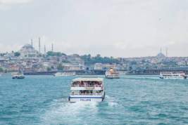 В Турции отельеров заставляют отменять брони туристов из России