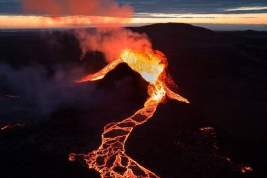 В южной части Исландии началось извержение вулкана