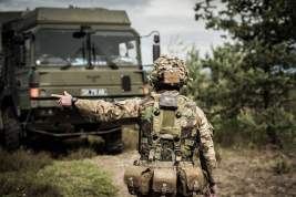 Великобритания направит на учения в Восточную Европу тысячи солдат