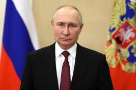 Владимир Путин подписал закон об освобождении тяжелобольных осуждённых по решению суда