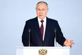 Владимир Путин прилетел в Хабаровск