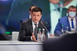 Владимир Зеленский принуждает Берлин заключить 10-летний контракт на поставку газа посредством украинской ГТС