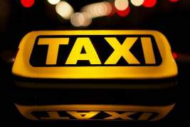 Власти Сургута намерены потратить 15 млн рублей на такси для местных чиновников