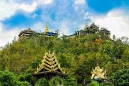 Власти Таиланда начнут депортировать туристов за попрошайничество