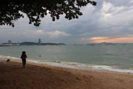 Власти Таиланда планируют отменить в октябре обязательный карантин для туристов