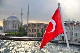 Власти Турции объявили жёсткий локдаун до 17 мая