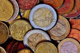 Во Франции уничтожили крупную партию новых монет из-за неверного дизайна
