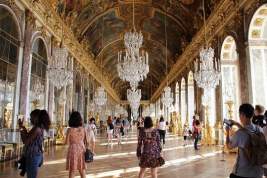 Во Франции эвакуируют посетителей Версальского дворца