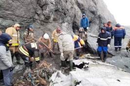 Водолазы начали поиск тел жертв крушения Ан-26 на Камчатке